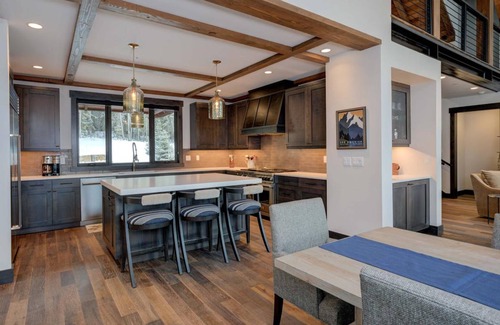 Big Sky House | House ∙ 5 bedrooms ∙ 12 guests