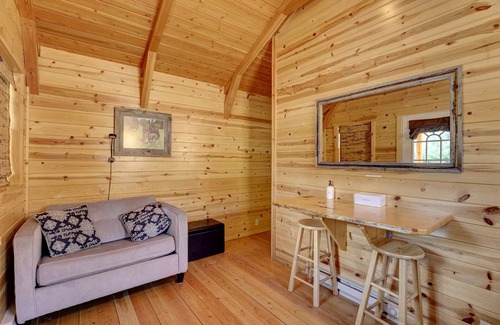 Dayton House | House ∙ 5 bedrooms ∙ 3 guests