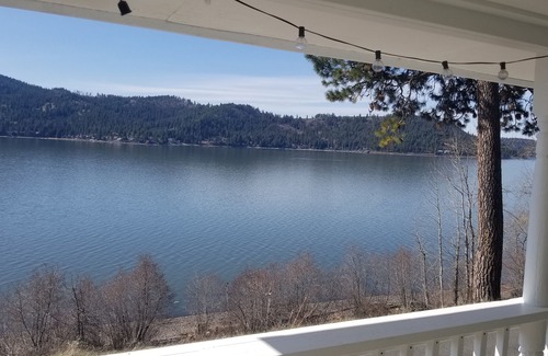 Harrison House | House with lake view, biking, boating, hiking, fishing paradise