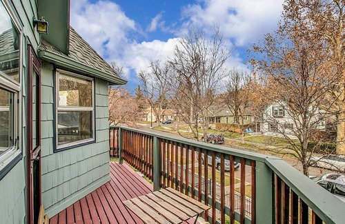 North End House | Hyde Park Family Retreat ~ Dog/Kid Friendly!