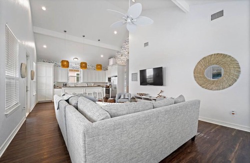 Surfside Beach House | Jettyview - The Beach Hive