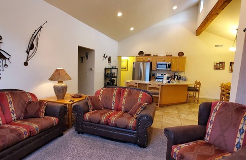 Moab South Valley Condo | Journey Begins at The Road To Moab In Rim Village! Recently Updated! Super Clean