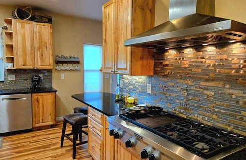 Helena House | Lake Helena Lookout 4 Bedroom Home