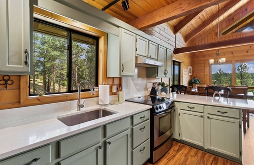 Eureka House | Lakeside Retreat in Eureka | 3 Bed, 2 Bath