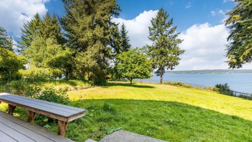 Langley House | Langley by the Sea by AvantStay Panoramic Vistas