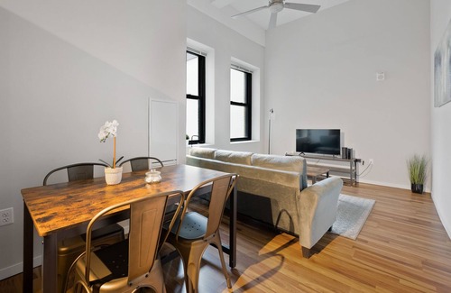 Downtown Cincinnati Condo | Lavish 2 Bedroom Condo - Best Downtown Location with Amenity Galore 430