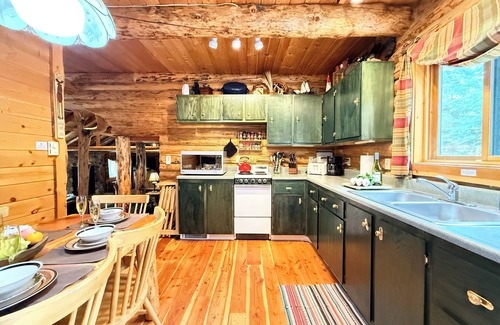 Island Park Cabin | Lazy Moose Cabin* 3Br, 2Ba, Wifi, Satellite Tv, Boat Dock, Fire Pit, Bbq Grill