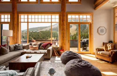 Saddle Ridge Cabin | Lodge ∙ 3 bedrooms ∙ 12 guests