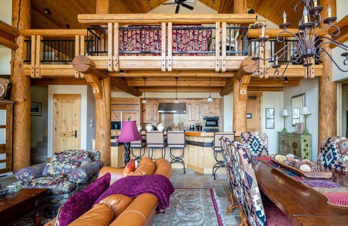 Saddle Ridge Cabin | Lodge ∙ 3 bedrooms ∙ 8 guests