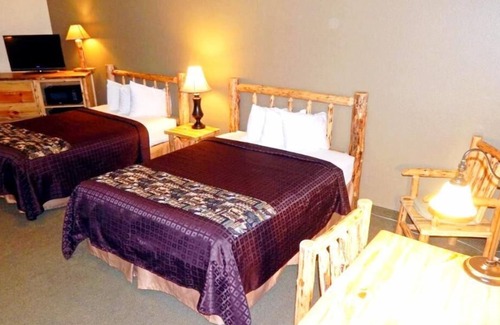 Ponderay House | Look No More! Budget-friendly Getaway! Pets Allowed, Near Lake Pend Oreille!
