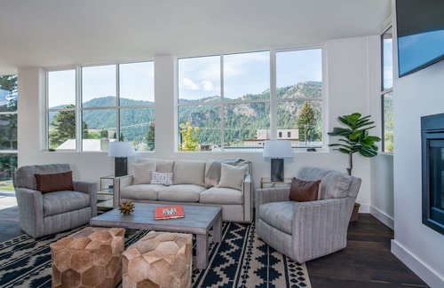 Ketchum Condo | Luxury 3 Bedroom Condo Amazing Views & Unbeatable Downtown Location