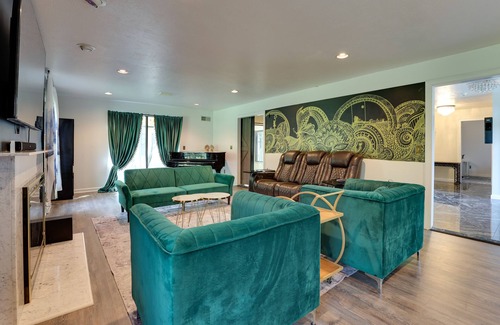 Canfield House | Luxury Canfield Getaway w/ Theater & Tennis Court!