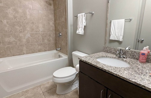 Central Business District Apartment | Luxury Downtown Cincinnati Apartment Reds Stadium