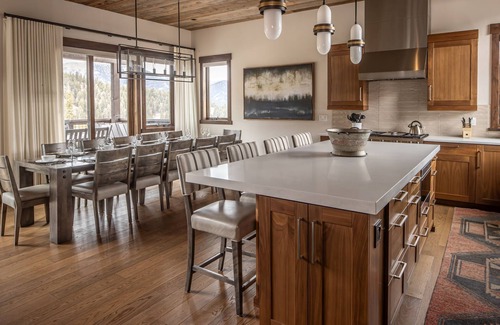 Spanish Peaks Cabin | Luxury Ski-in/Ski-out Spanish Peaks Home; Pet Friendly with Private Hot Tub!