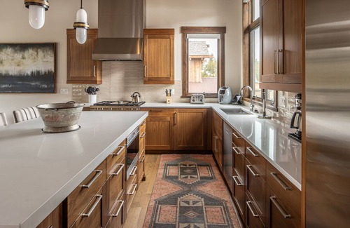 Spanish Peaks Cabin | Luxury Ski-in/Ski-out Spanish Peaks Home; Pet Friendly with Private Hot Tub!