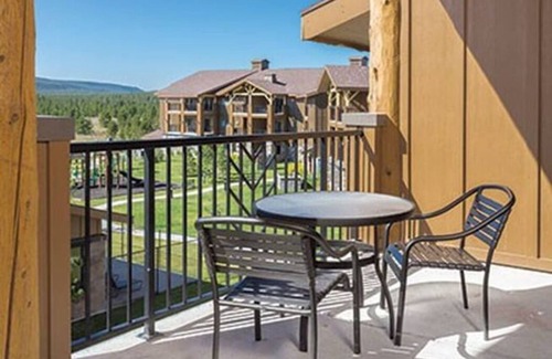 West Yellowstone Condo | Memorial or July 4th week at Yellowstone resort 2bedroom