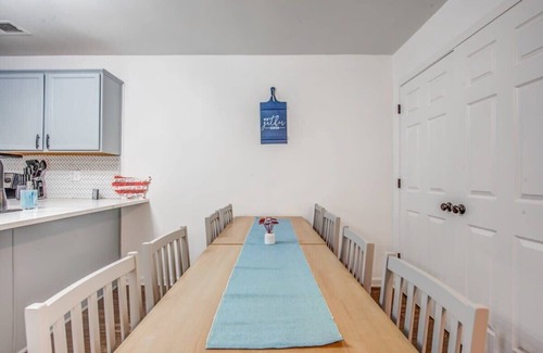 University District House | Mins to Downtown & U of Memphis! High Point Duet 2