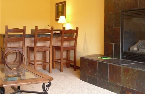 Grantsdale House | Minutes from Town This Hideaway Borders National Forest
