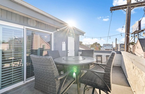Mission Beach House | Mission Beach 3BR with Rooftop and Hot Tub