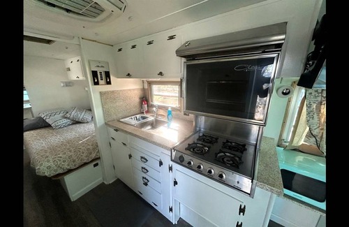 St. Anthony House | Mobile home ∙ 2 bedrooms ∙ 8 guests