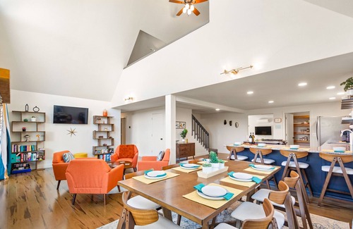 Post Falls House | Modern mountain home with deck, games, W/D, & AC - dogs ok
