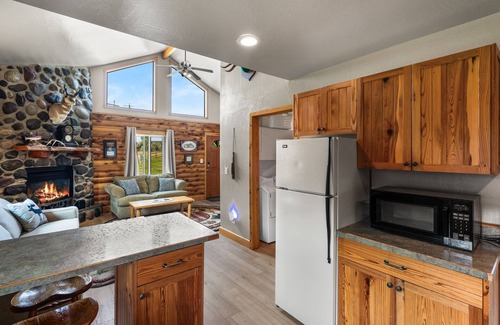 Livingston House | Montana Getaways Near Yellowstone National Park, Chico Hot Springs! Epic Views!