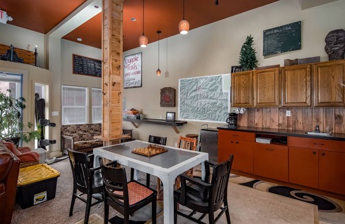 Mullan House | MULLAN HUNTER - SKI BIKE ATV - PETS - THE CLOSEST TO LOOKOUT PASS HIAWATHA!