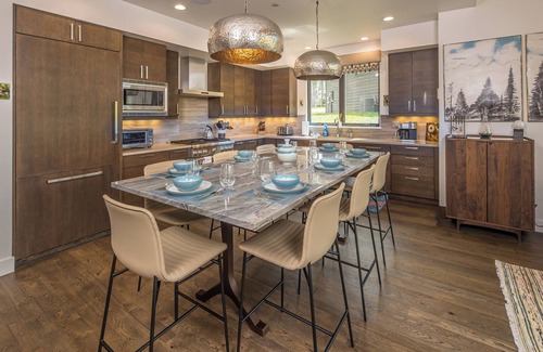 Big Sky House | NEW! Ski in/ski out w/private hot tub in Moonlight Basin - Tanager House