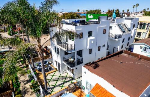 Mission Beach House | Ocean & Bay Panorama 4 Levels Rooftop with Hot Tub