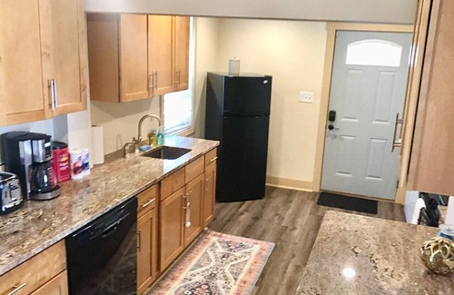 Detroit - Shoreway Apartment | OhioCity, Zoo,Westside Market,Downtown,Rock Hall