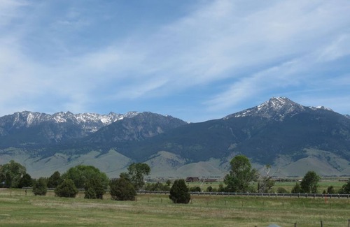 Livingston Cabin | Paradise Valley View Cabin