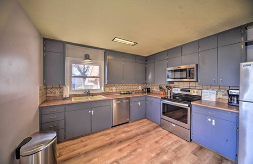Ogallala House | Pet-Friendly Ogallala Home ~ 7 Mi to Lakefront!