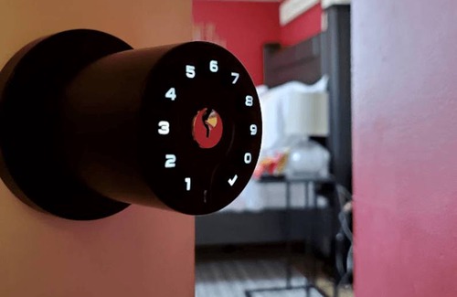 Commercial Point Resort | Private room ∙ 2 guests
