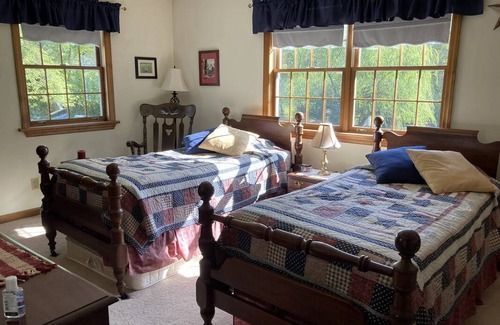 Stormstown Resort | Private room ∙ 2 guests