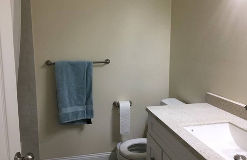 Gradyville Resort | Private room ∙ 1 guest