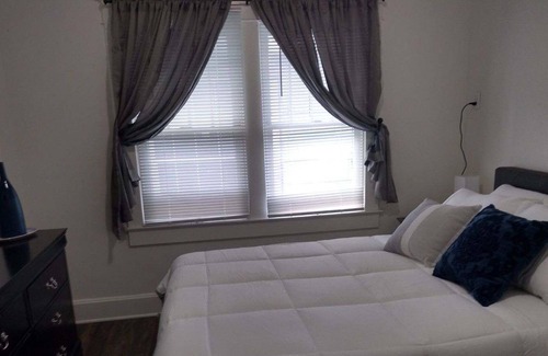 Holy Cross House | Quaintness on Sturm Avenue- 3BD; Pet Friendly next to Downtown Indy