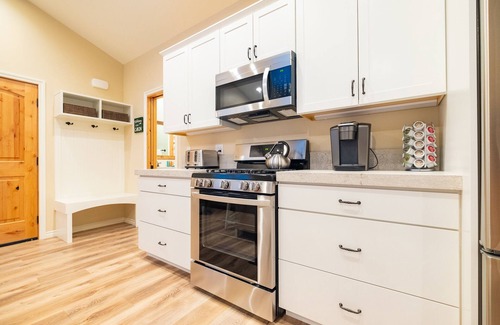 Kalispell Cabin | QUIET CABIN RETREAT, BEAUTIFUL VIEWS