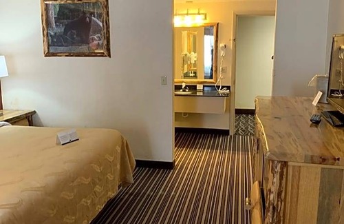 Butte Hotel | Ramada by Wyndham Butte