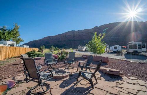 Moab South Valley House | Redrock Moab Destination RV Site 5