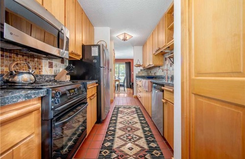 Moose Wilson Road House | RMR: Rainbow Trout 4611 Condo in The Aspens