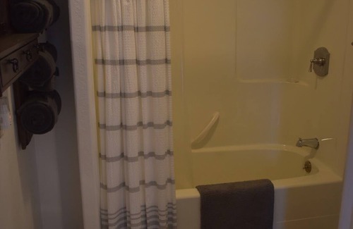 Kalispell Bed & Breakfast | Rocky Mountain Inn Bed and Breakfast in Montana near Glacier National Park