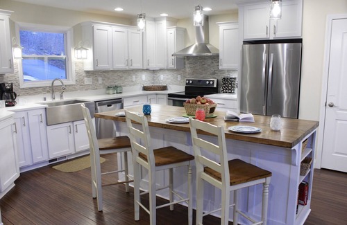 Falls of Rough House | Rough River Lake House conveniently located by Axtel Marina and Nicks Boat Dock