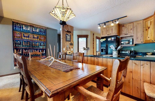 Jackson Hole Condo | Rustic townhome near Jackson Hole Golf & Tennis Club with private sauna & deck