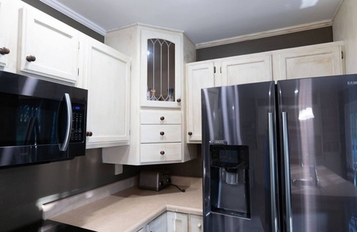 Oberlin House | Secluded 5 acre getaway heated inground pool 6 person hot tub