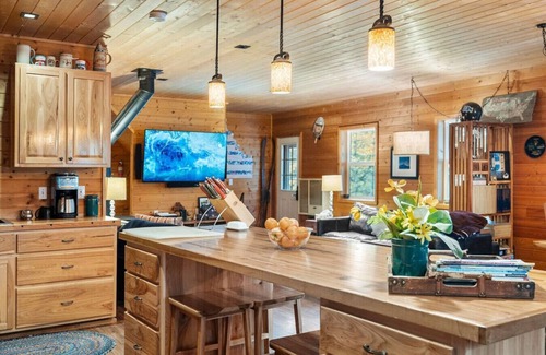 Sagle House | Serene Lake House | Hot Tub + Breathtaking Views!
