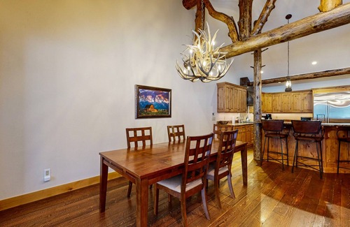 Whitefish House | Ski-In/Ski-Out on Big Mountain with Gourmet Kitchen Hot Tub & Amazing Views