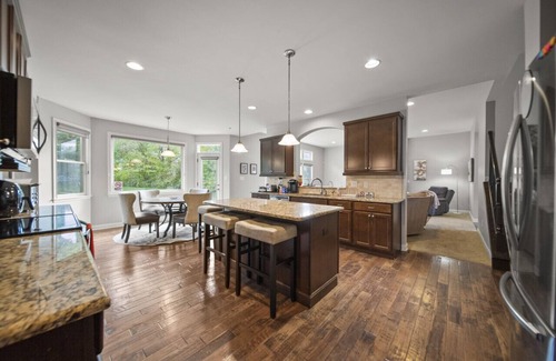 Maxwell Apartment | Spacious Family Memory Maker w/Water Views, + 2 Miles to Marina