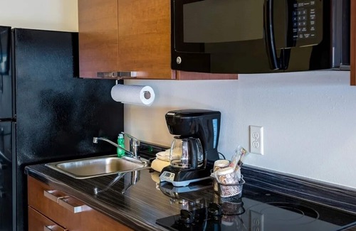 Billings Hotel | Spacious Getaway Near Yellowstone River Valley w/Kitchen & Modern Comforts