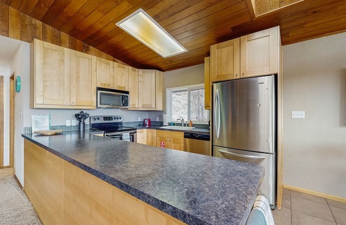 Chelan House | Spacious Home with Incredible Lake Views, Big Deck, & Private Hot Tub