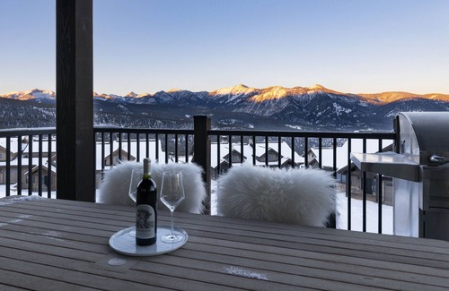 Spanish Peaks House | Stunning Luxury Home in Spanish Peaks Mountain Club, Yellowstone, Big Sky